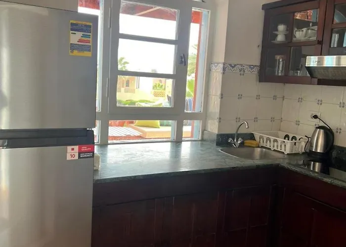 Cozy In El Kafr Downtown 2br & Roof شقة الغردقة