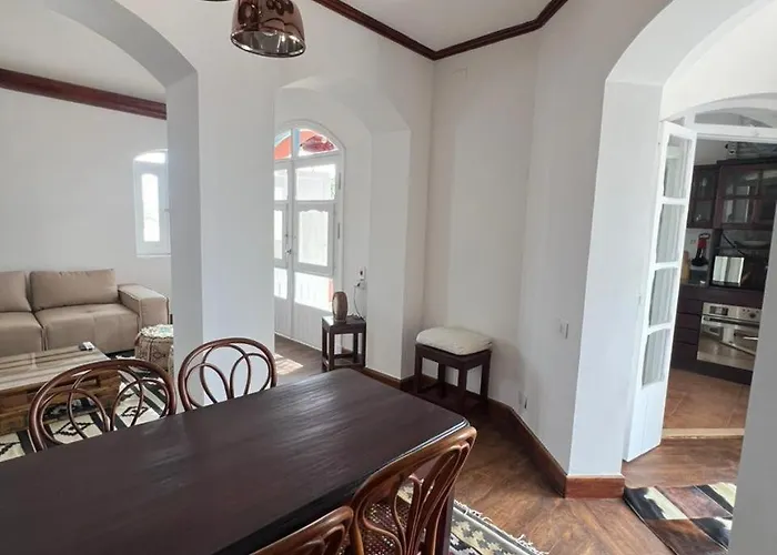 شقة Cozy In El Kafr Downtown 2br & Roof *