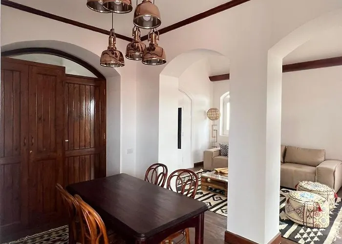 شقة Cozy In El Kafr Downtown 2br & Roof *