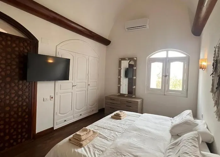 شقة Cozy In El Kafr Downtown 2br & Roof الغردقة